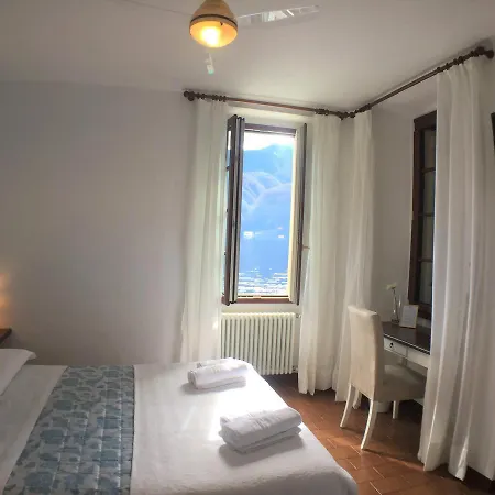 Hotel Fioroni 2*