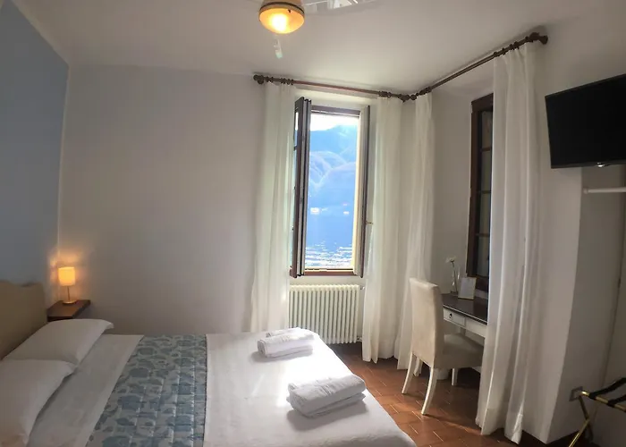 Hotel Fioroni 2*